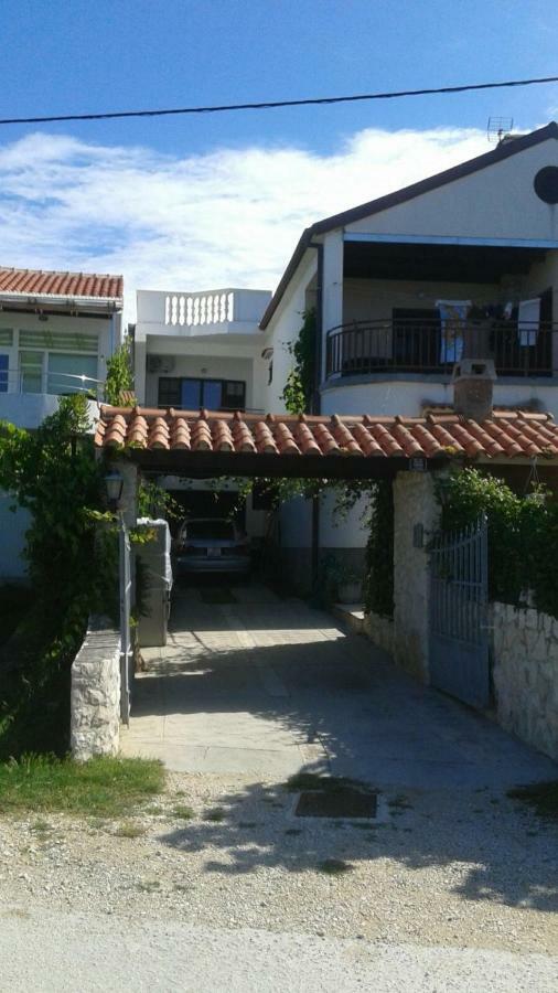 Apartment Danica Ljubač Exterior foto
